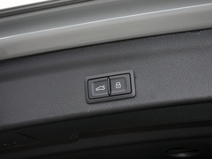 奥迪Q3 2024款 45 TFSI quattro 时尚动感型
