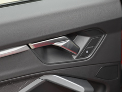 奥迪Q3 2024款 45 TFSI quattro 时尚动感型