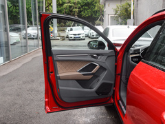 奥迪Q3 2024款 45 TFSI quattro 时尚动感型上市版