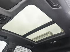 奥迪Q3 2024款 40 TFSI RS套件燃速型