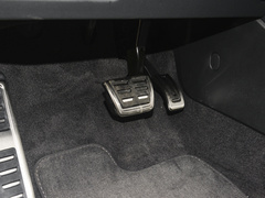 奥迪Q3 2024款 40 TFSI RS套件燃速型