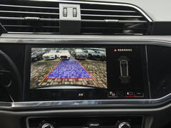 奥迪Q3 2024款 40 TFSI RS套件燃速型