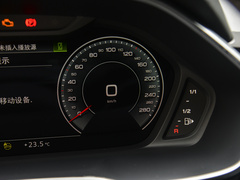 奥迪Q3 2024款 40 TFSI RS套件燃速型