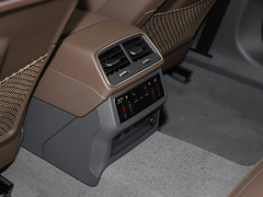 奥迪A7L 2024款 45TFSI S-line 筑梦型 流晶套装