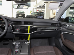 奥迪A7L 2024款 45TFSI S-line 筑梦型 流晶套装