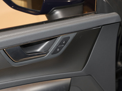 奥迪A7L 2024款 45TFSI S-line 筑梦型 流晶套装