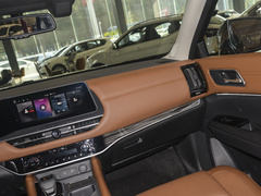 探陆 2024款 380VC-TURBO 四驱智尊版 6座
