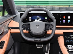 岚图追光 2024款 PHEV 四驱超长续航旗舰版