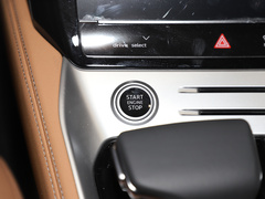 奥迪Q6 2024款 45 TFSI quattro 齐云型 羽林套装 6座
