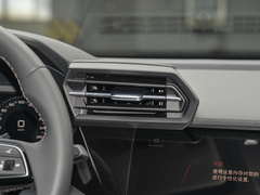 奥迪A3 2024款 A3L Limousine 35 TFSI RS套件燃速型