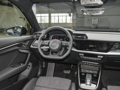 奥迪A3 2024款 A3L Limousine 35 TFSI RS套件燃速型