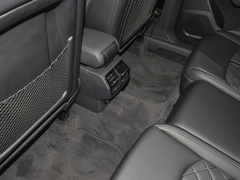 奥迪Q3 2024款 35 TFSI RS套件燃速型