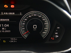 奥迪Q3 2024款 35 TFSI RS套件燃速型