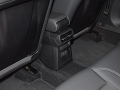奥迪A3 2024款 A3L Limousine 35 TFSI 时尚运动型