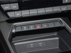 奥迪A3 2024款 A3L Limousine 35 TFSI 时尚运动型