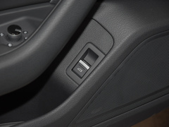 奥迪A6L 2024款 45 TFSI 臻选致雅型