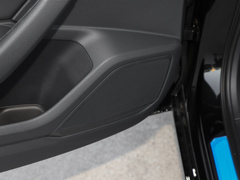 奥迪A6L 2024款 45 TFSI 臻选动感型