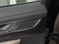 奥迪A6L 2024款 45 TFSI quattro 臻选致雅型