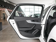 奥迪A4L 2024款 40 TFSI 时尚动感型