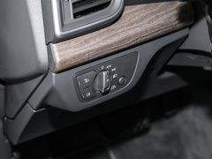 奥迪Q5L 2024款 40 TFSI 豪华致雅型
