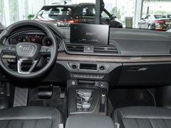 奥迪Q5L 2024款 40 TFSI 豪华致雅型