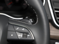 奥迪Q5L 2024款 40 TFSI 豪华致雅型