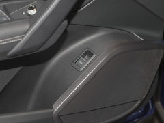 奥迪Q5L 2024款 40 TFSI 豪华动感型