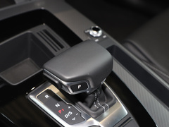 奥迪Q5L 2024款 40 TFSI 豪华动感型