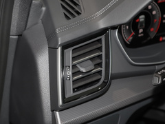 奥迪Q5L 2024款 40 TFSI 豪华动感型