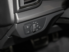 奥迪Q5L 2024款 40 TFSI 豪华动感型