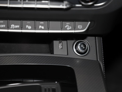 奥迪Q5L 2024款 40 TFSI 豪华动感型