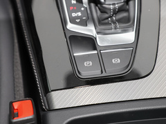奥迪Q5L 2024款 45 TFSI 豪华动感型