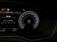 奥迪Q5L 2024款 45 TFSI 臻选动感型