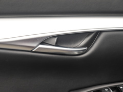 英菲尼迪QX50 2024款 2.0T 两驱时尚版