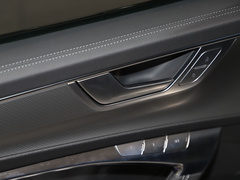 奥迪A6 旅行版 2024款 allroad quattro 55 TFSI 尊享越野型