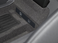 奥迪A6 旅行版 2024款 allroad quattro 55 TFSI 尊享越野型