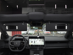 Polestar 4 2024款  单电机标准续航PLUS