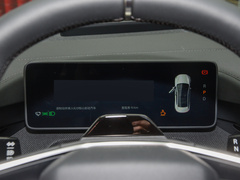 Polestar 4 2024款  单电机标准续航PLUS