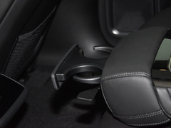 Polestar 4 2024款  单电机标准续航PLUS