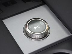 Polestar 4 2024款  单电机标准续航PLUS