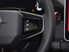 Polestar 4 2024款  单电机标准续航PLUS