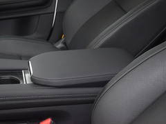 Polestar 4 2024款  单电机标准续航PLUS