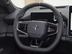 Polestar 4 2024款  双电机长续航PLUS