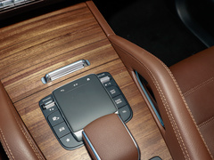 奔驰GLS 2024款 GLS 450 4MATIC 豪华型