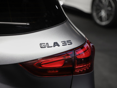 奔驰GLA级AMG 2024款 AMG GLA 35 4MATIC
