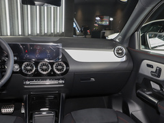 奔驰GLA级AMG 2024款 AMG GLA 35 4MATIC