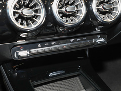 奔驰A级AMG(进口) 2024款 AMG A 35 4MATIC