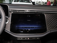 奔驰E级 2024款 E 300 L 时尚运动型