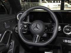 奔驰CLA 2024款 CLA 260 4MATIC 猎跑车
