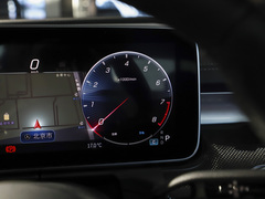 奔驰C级AMG 2024款 AMG C 43 4MATIC